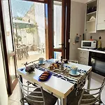 Casa Bougainville, Mare E Relax *