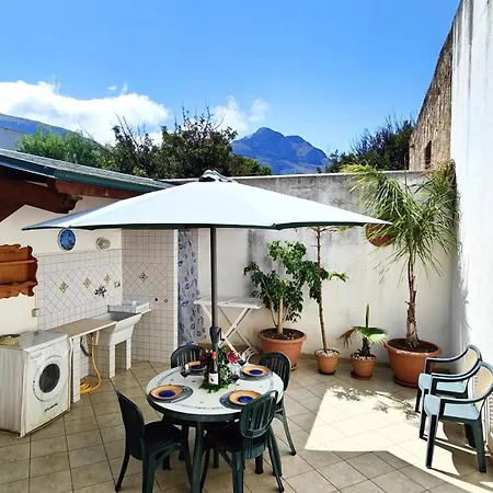 Casa Bougainville, Mare E Relax * サン・ヴィート・ロ・カーポ
